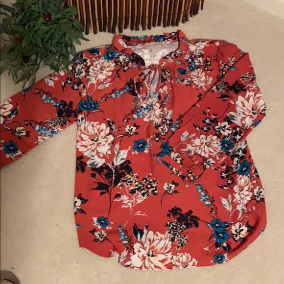 LOFT Tops - Loft Outlet Silky Floral Blouse